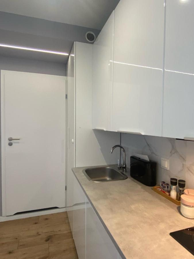 Enes Apartments Legnicka Street A Wroclaw Exterior photo